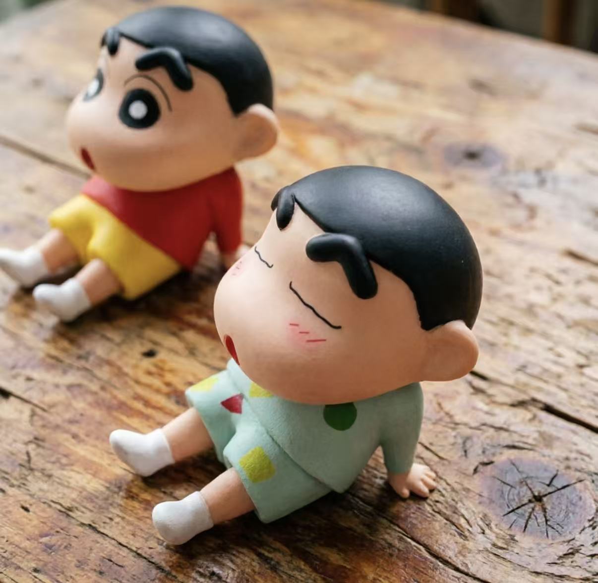 Crayon Shin Chan Desktop Decor - Home Office Romance Manga reseña y precio